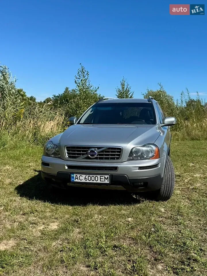 Volvo Xc90 2010 photo 2