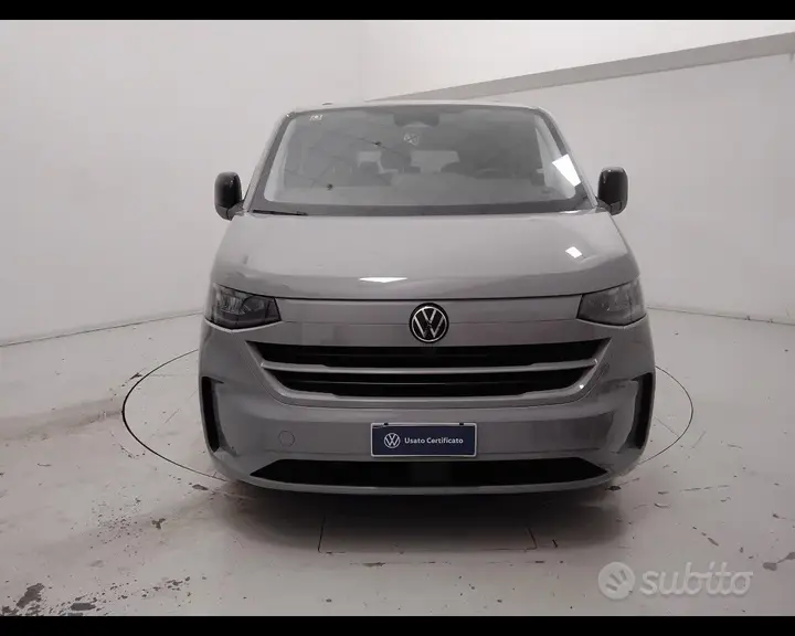 Volkswagen T7 Caravelle photo 2