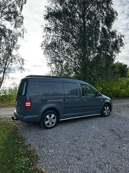 Volkswagen Caddy Maxi 2011 photo 2