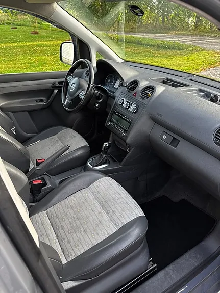 Volkswagen Caddy Maxi 2011 photo 3