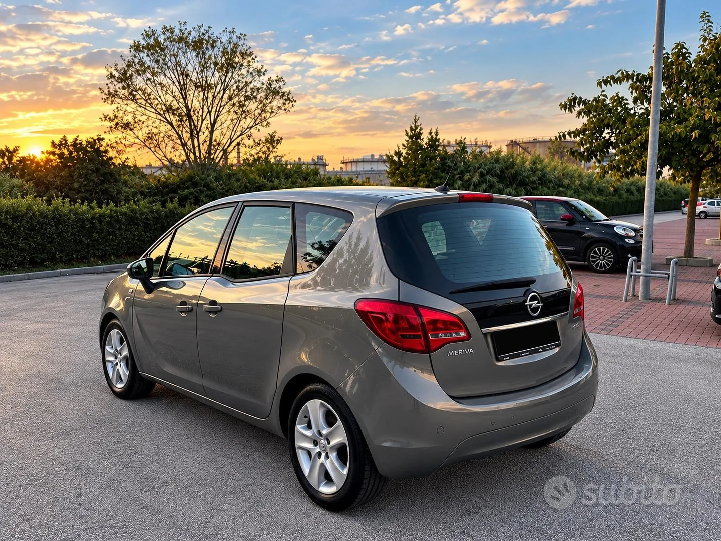 Opel Meriva 2012 photo 2
