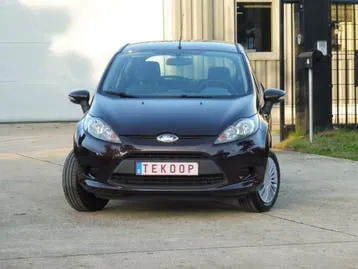 Ford Fiesta 2012 photo 2