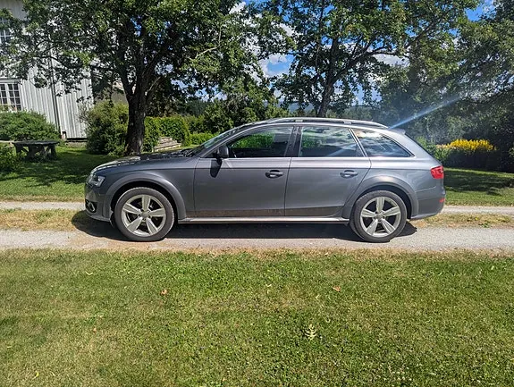 Audi A4 Allroad 2013 photo 3