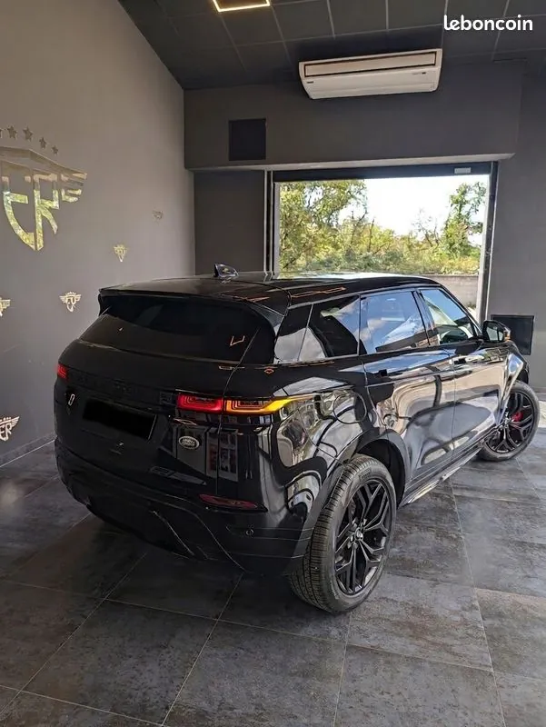 Land Rover Range Rover Evoque 2023 photo 2