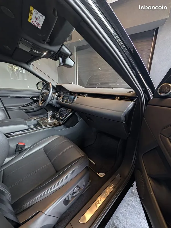 Land Rover Range Rover Evoque 2023 photo 5