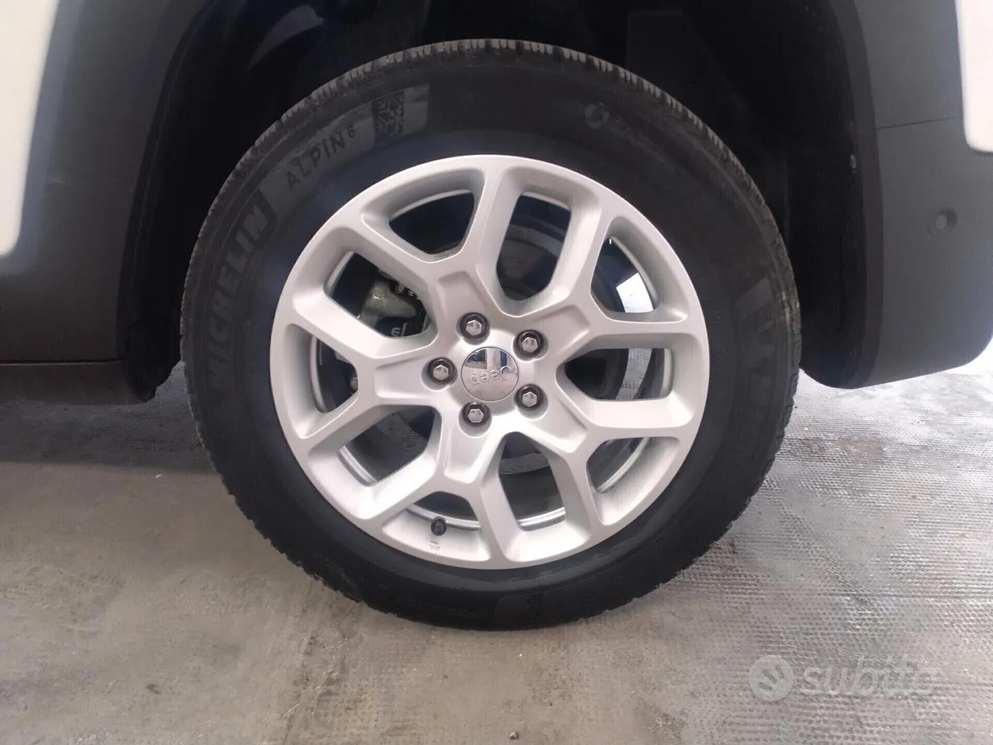 Jeep Renegade 2018 photo 2