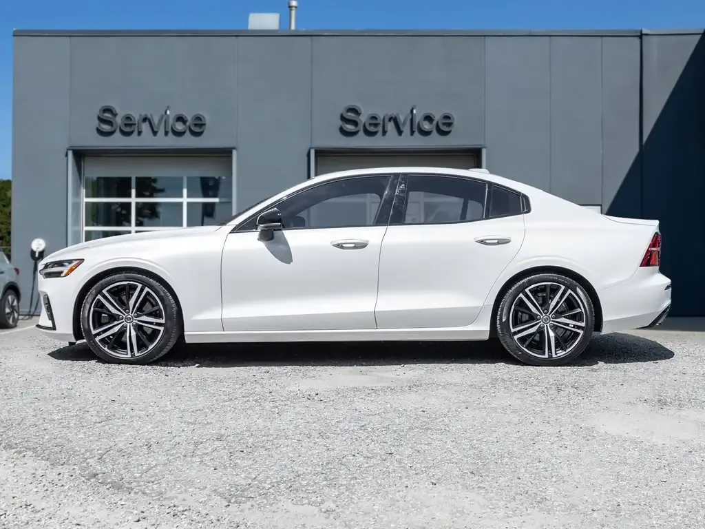 Volvo S60 2021 photo 4