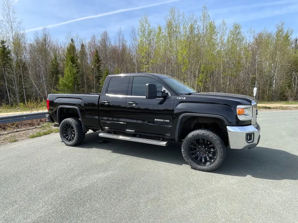 GMC Sierra 2500 2015 photo 4