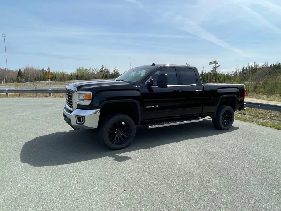 GMC Sierra 2500 2015 photo 3