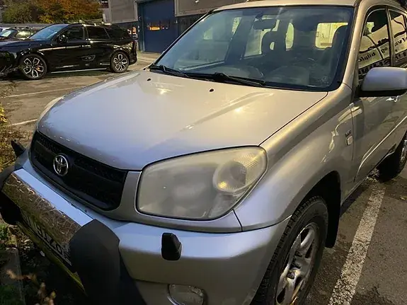 Toyota Rav4 2004 photo 4