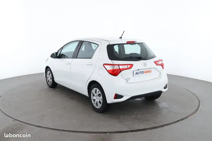 Toyota Yaris 2019 photo 2