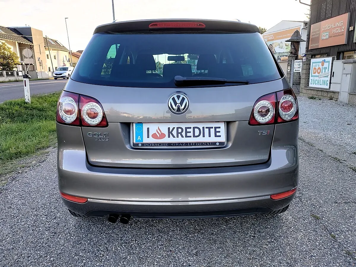 Volkswagen Golf 2010 photo 3