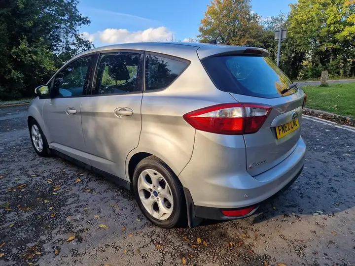 Ford C-Max 2012 photo 5