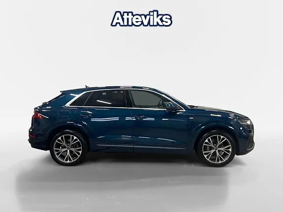 Audi Q8 2021 photo 2