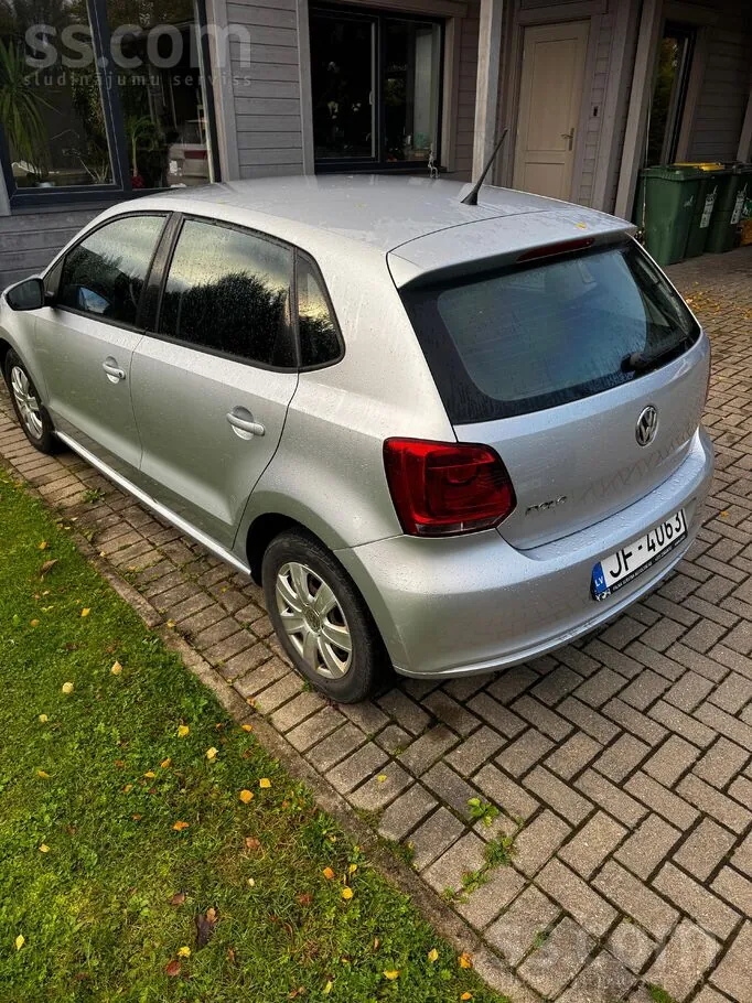 Volkswagen Polo 2010 photo 3