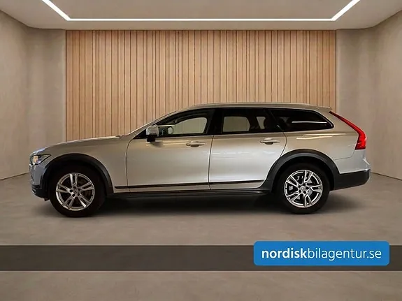 Volvo V90 Cross Country 2019 photo 2