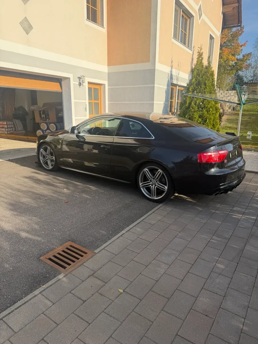 Audi A5 2007 photo 2