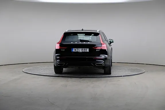 Volvo V60 Cross Country 2022 photo 5
