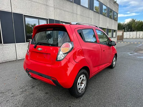 Chevrolet Spark 2011 photo 3