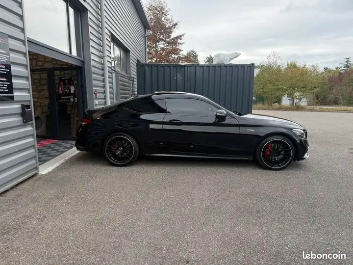 Mercedes-Benz C-Class 2019 photo 4