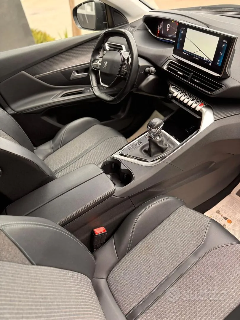 Peugeot 3008 2022 photo 5
