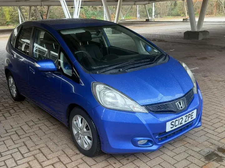 Honda Jazz 2012 photo 2