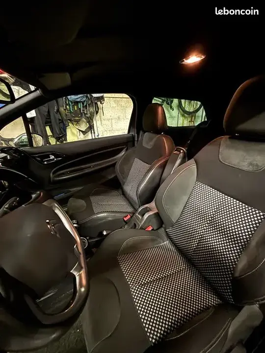 Citroen Ds3 2011 photo 3