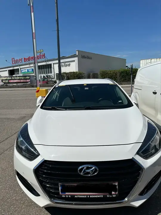 Hyundai I40