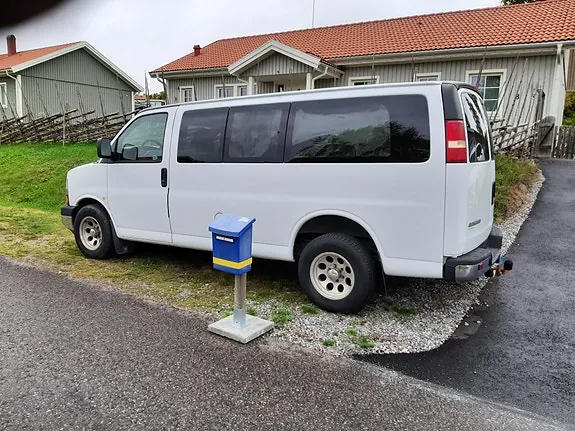Chevrolet Express 2003 photo 2