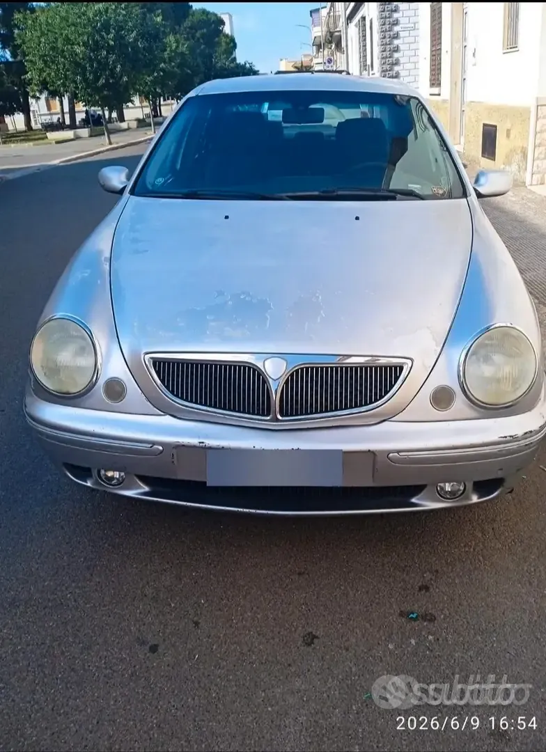 Lancia Lybra