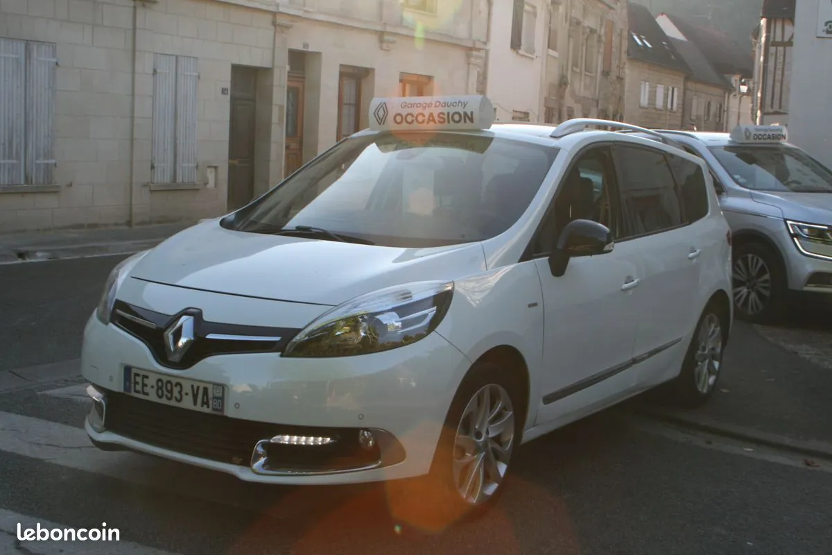 Renault Grand Scenic 2016 photo 4