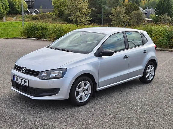Volkswagen Polo 2010 photo 3