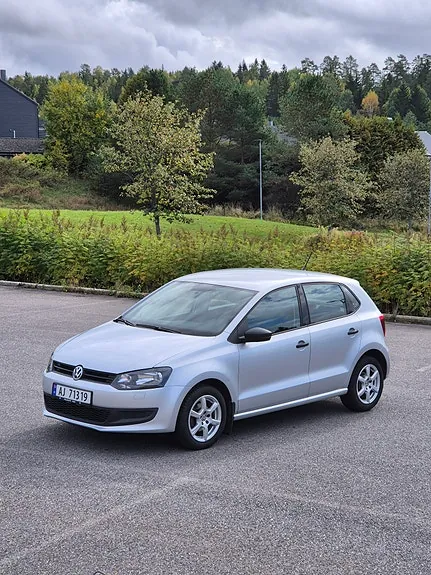 Volkswagen Polo 2010 photo 2