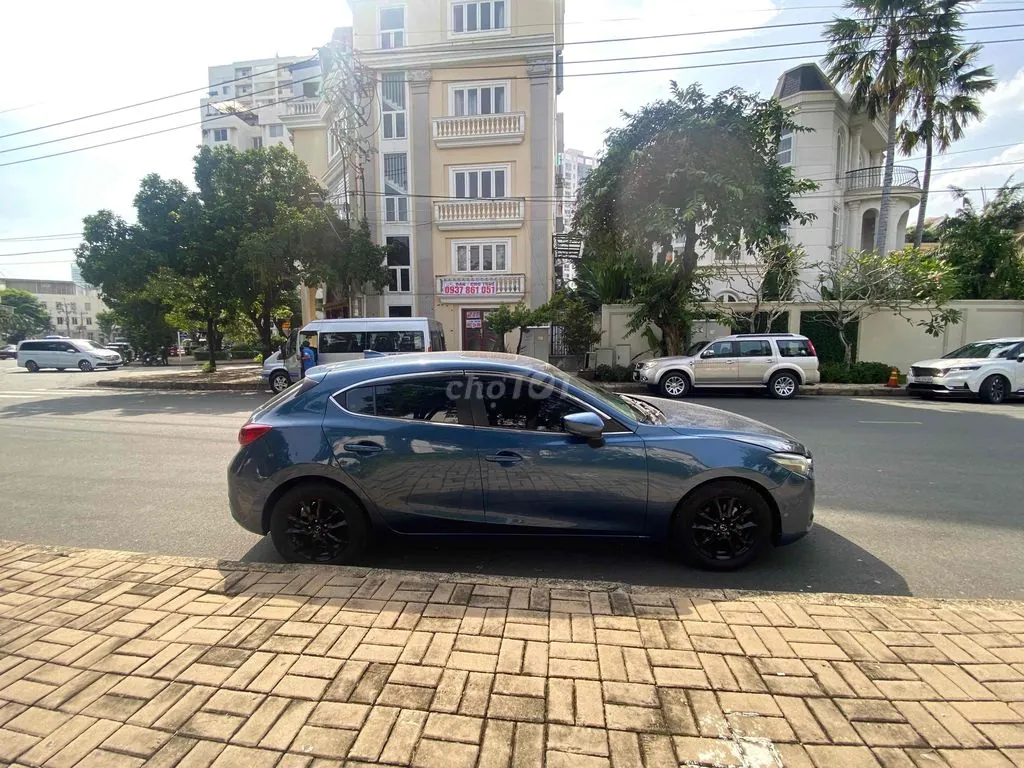 Mazda 3 2017 photo 3