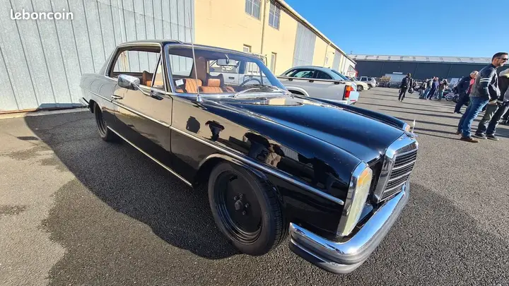 Mercedes-Benz W114
