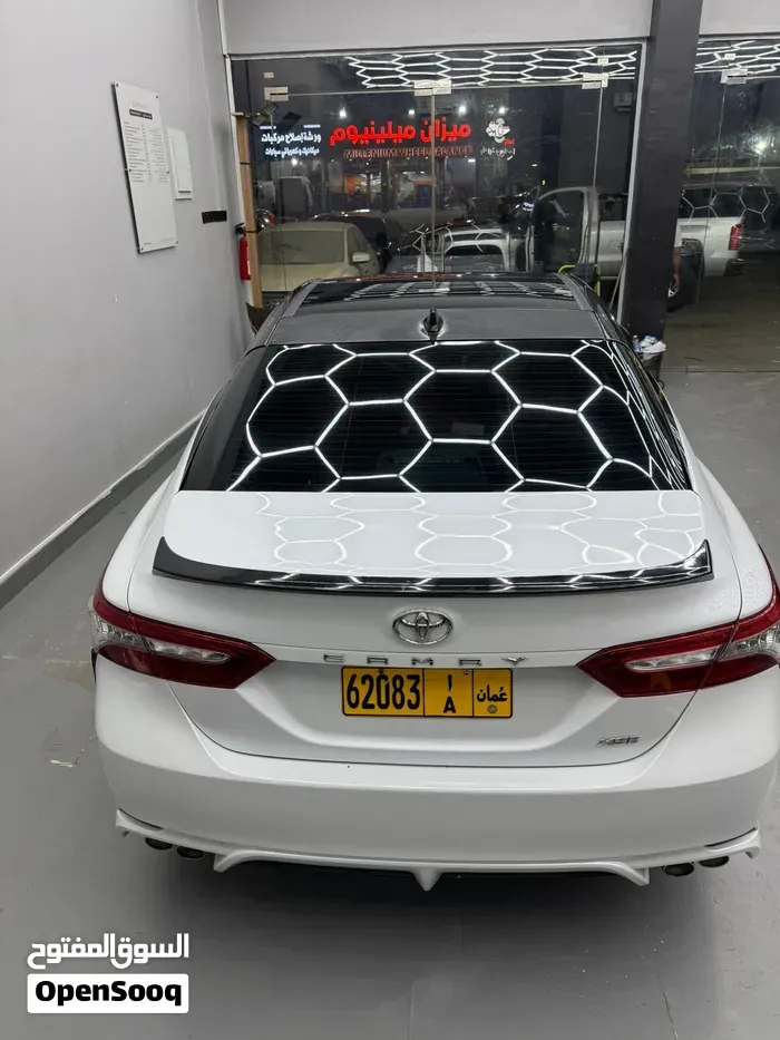 Toyota Camry 2019 photo 2