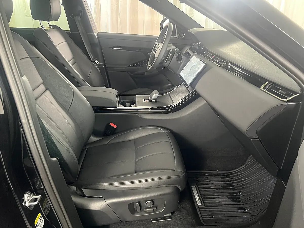 Land Rover Range Rover Evoque 2025 photo 3