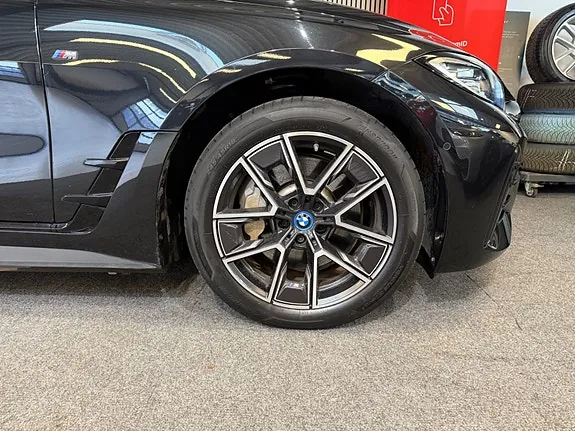 BMW I4 2024 photo 3