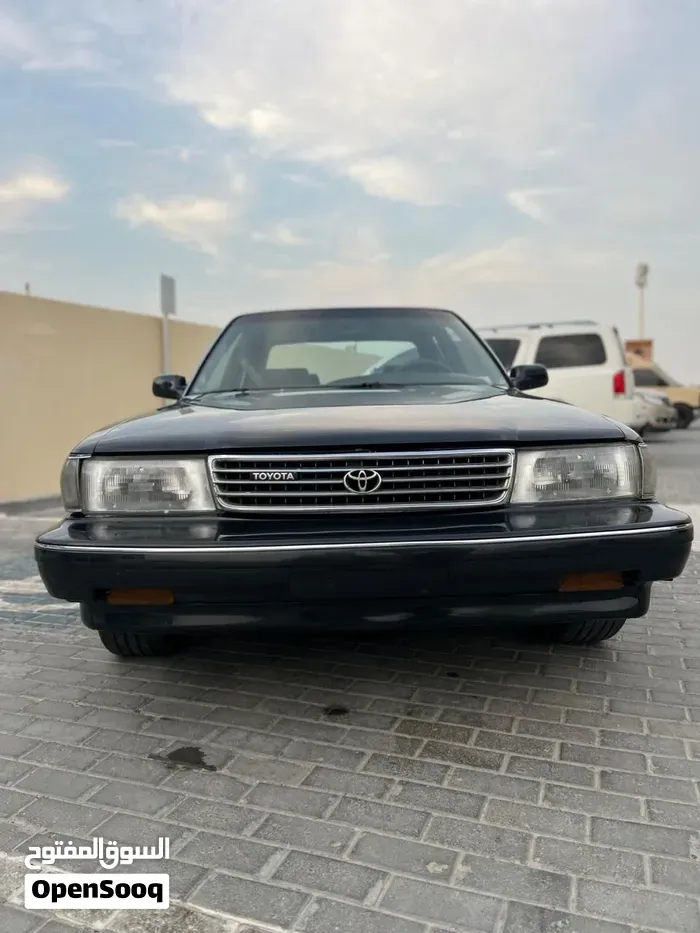 Toyota Cressida 1991 photo 2