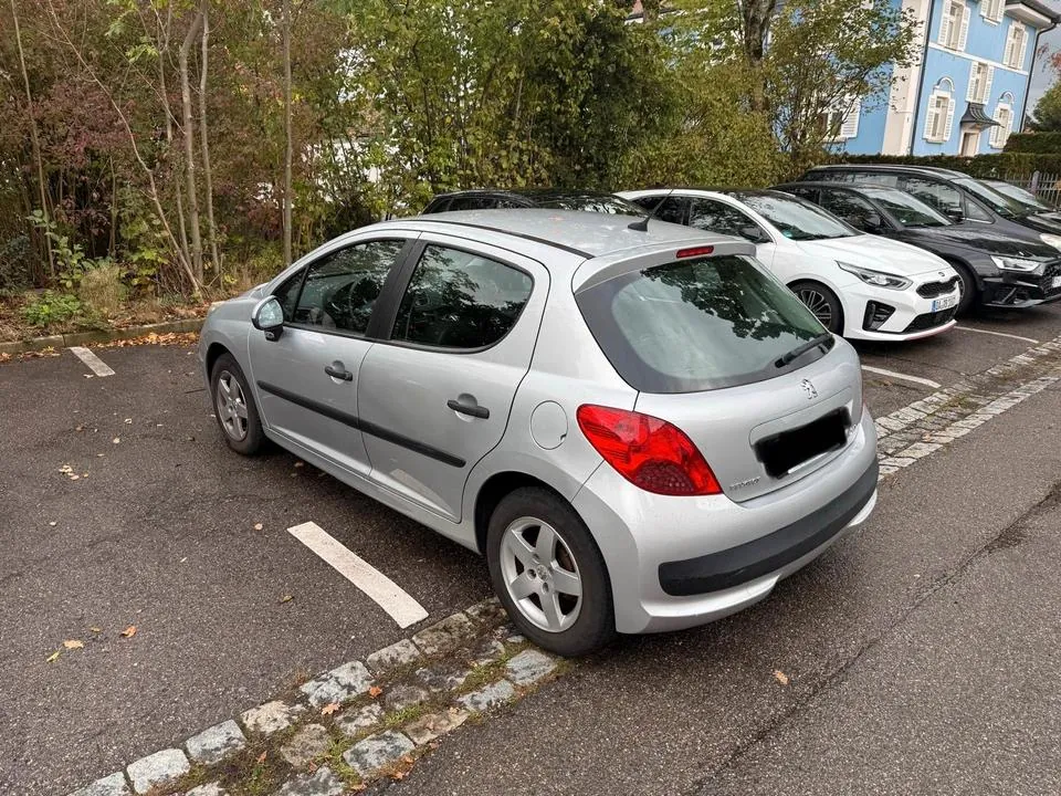 Peugeot 207