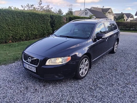 Volvo V70 2008 photo 2