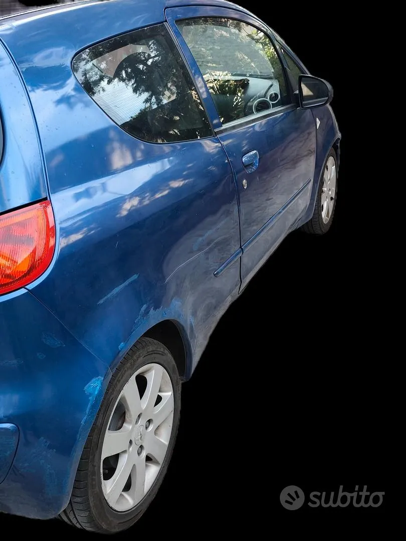 Mitsubishi Colt 2006 photo 3