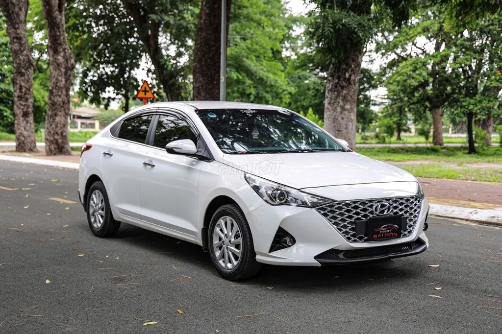 Hyundai Accent 2023 photo 2