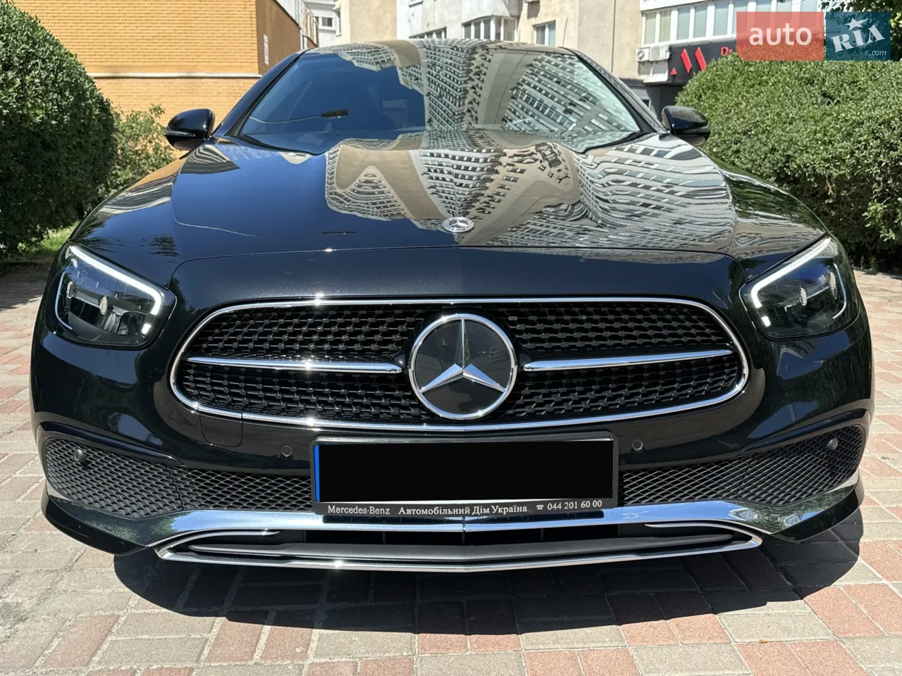 Mercedes-Benz E-Class 2022 photo 5
