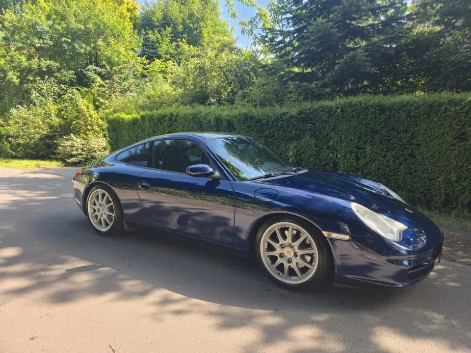 Porsche 996