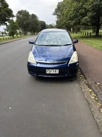 Toyota Wish 2005 photo 3