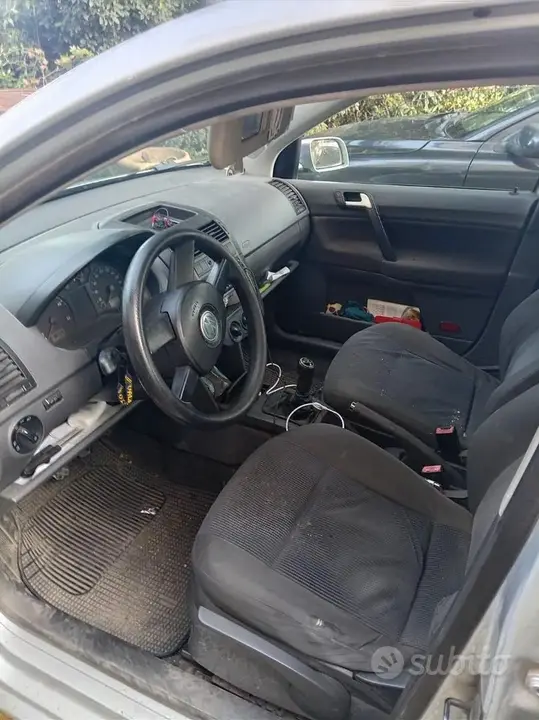 Volkswagen Polo 2003 photo 4