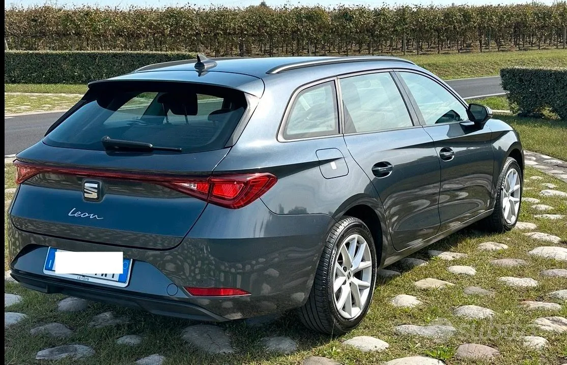 Seat Leon 2024 photo 3