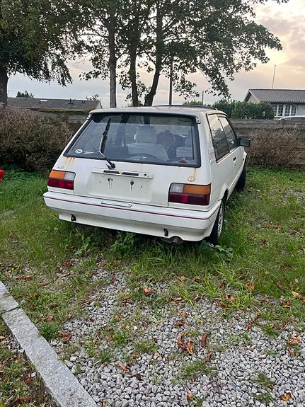 Toyota Corolla 1987 photo 2