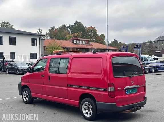 Toyota Hiace 2008 photo 3